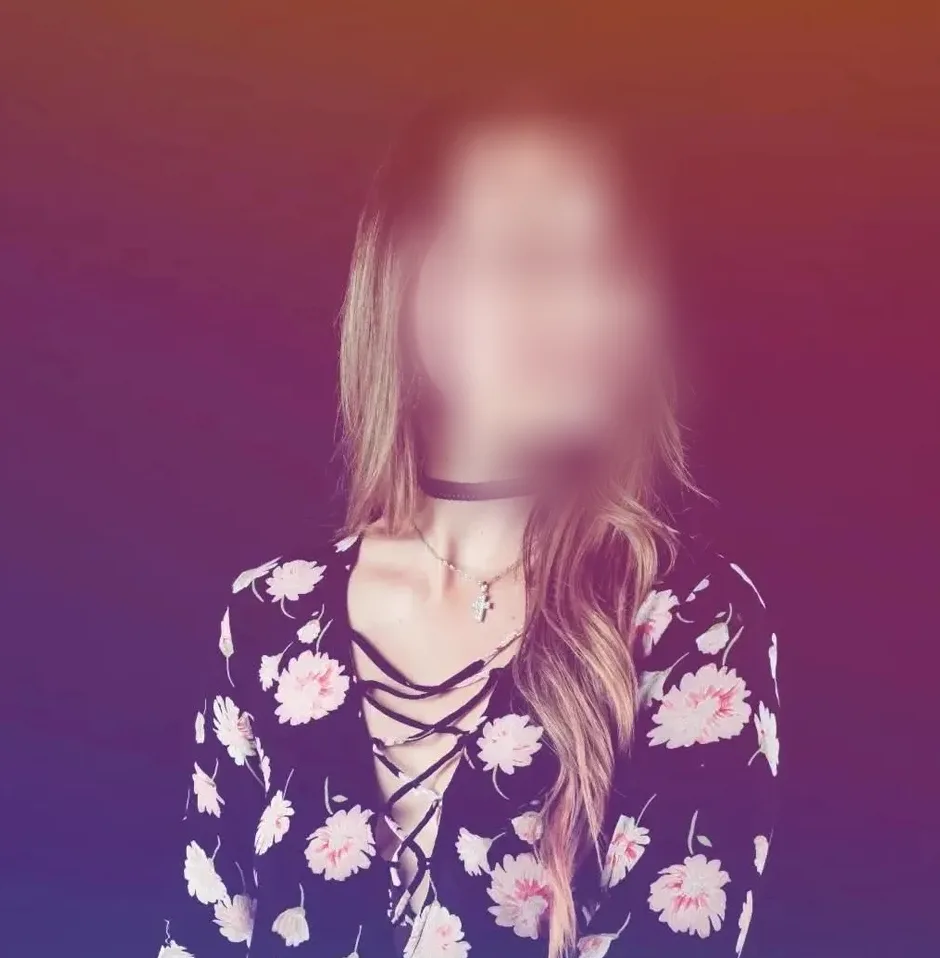 Rebecca, 24